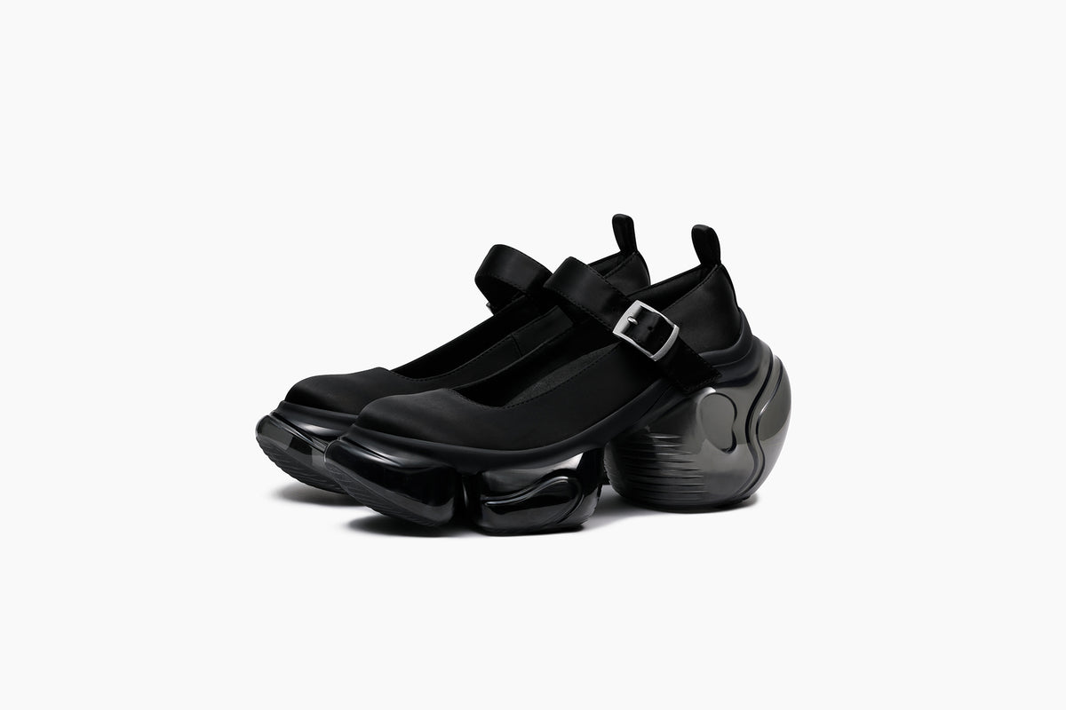 grounds LOOPIE LADY BLACK SATIN / BLACK