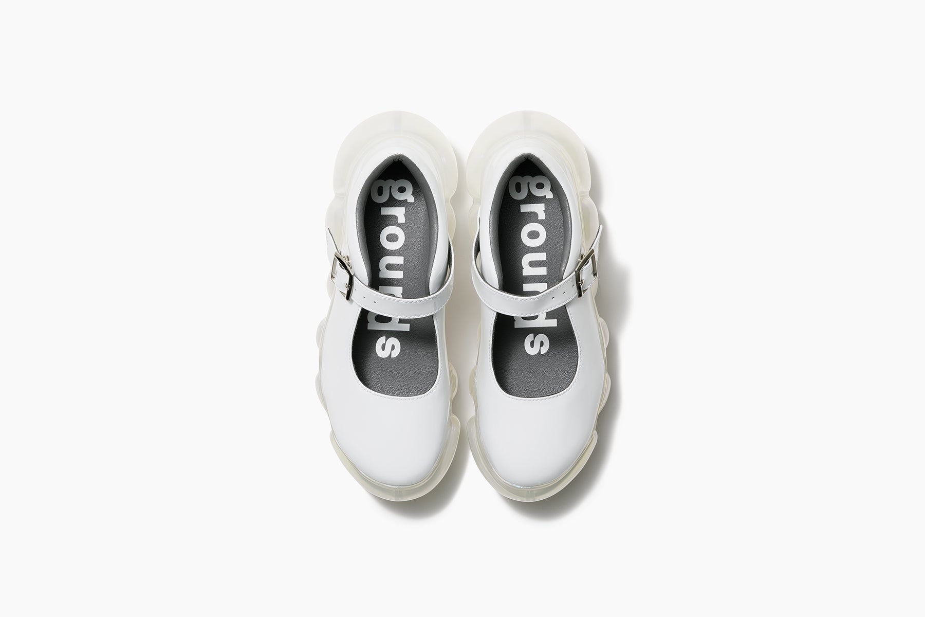 grounds JEWELRY PEBBLE　WHITE ENAMEL / CLEAR AURORA